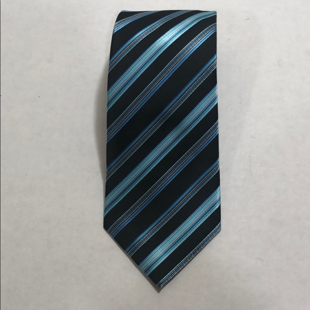 Versa men’s tie